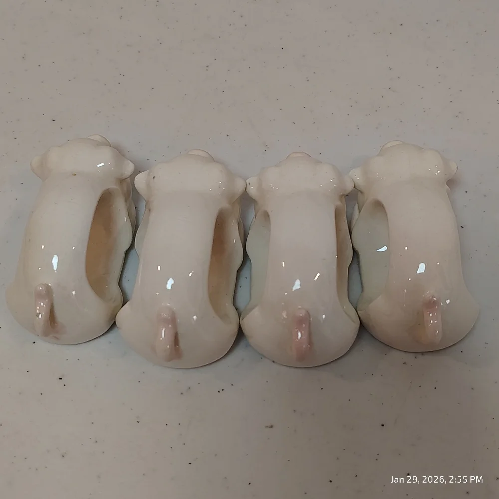 Ceramic Pig Napkin Ring Holders Set of 4 Country House Cottage Vintage WHITE